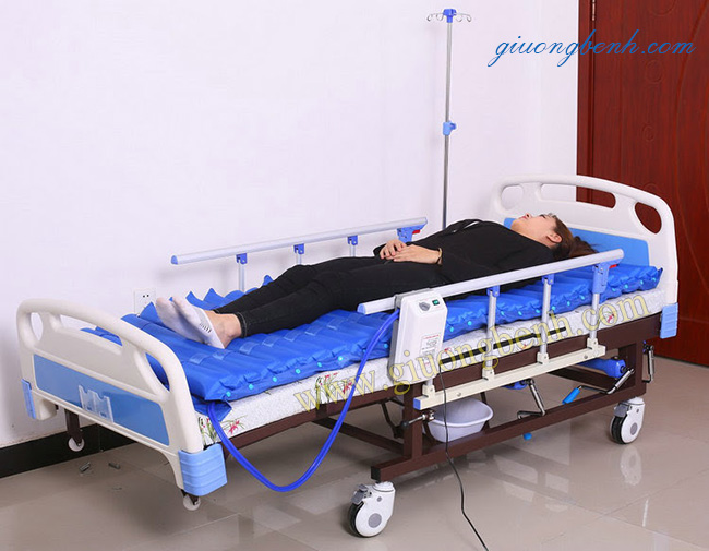 Các trang thiết bị đi kèm theo giường bệnh nhân và lợi ích của nó