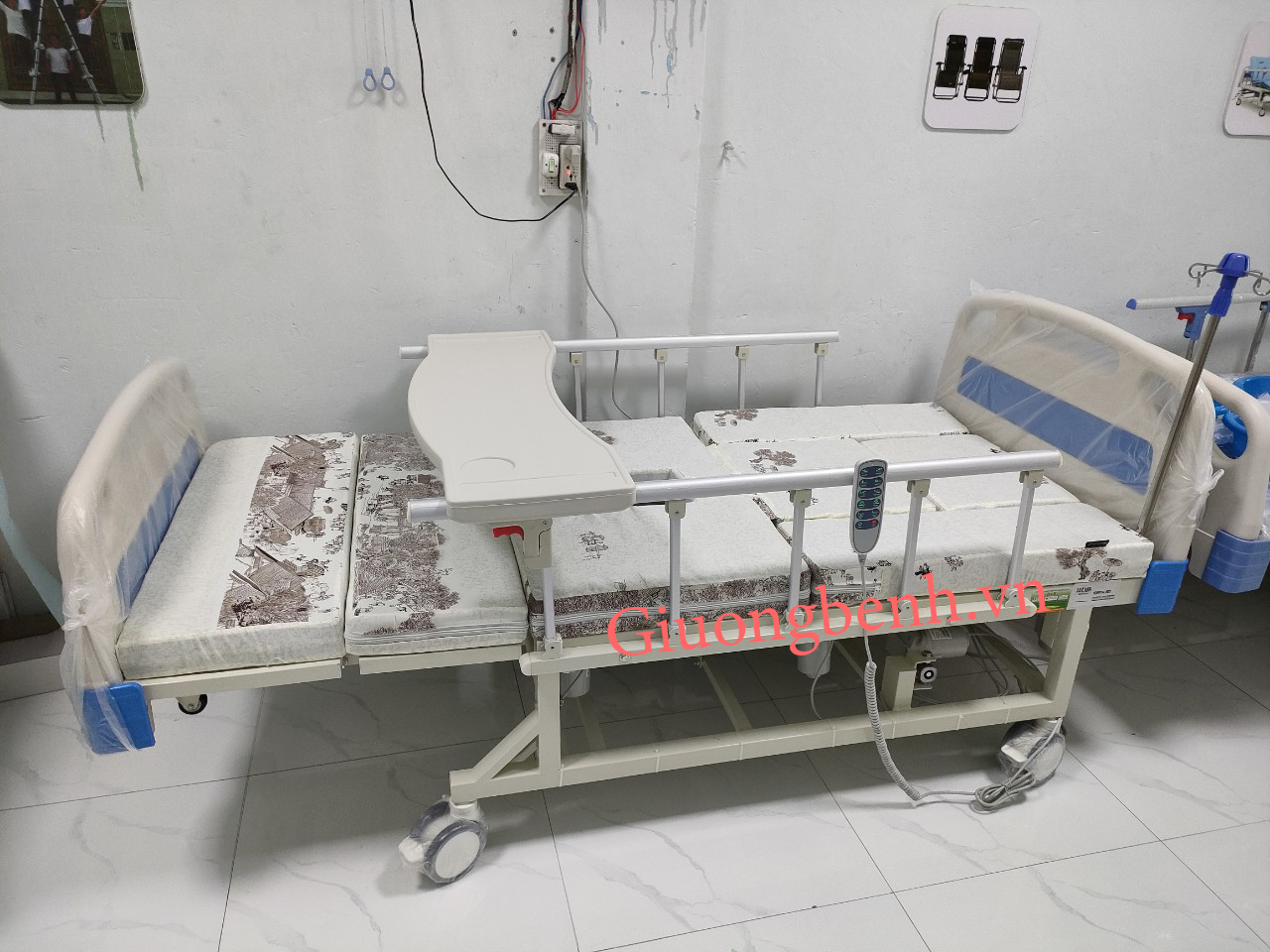 Giường bệnh nhân Lucass GB-T5D